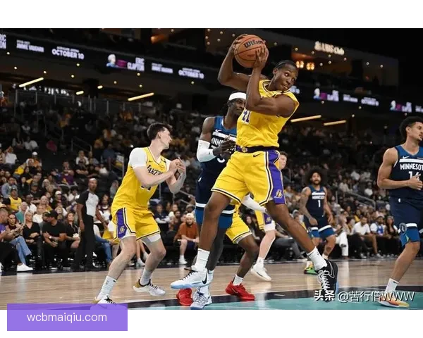 NBA G联赛季后赛激战 布克奈特35分带队逆转船长